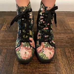 Steve Madden floral boots
